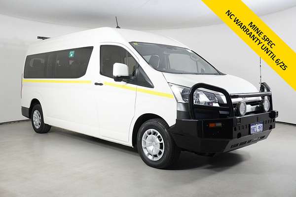 2020 Toyota HiAce Commuter (12 Seats)