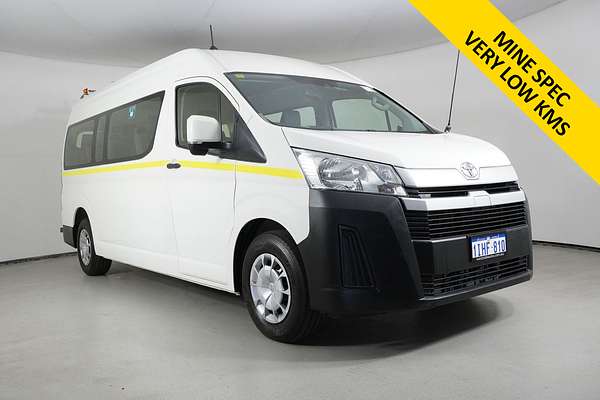 2019 Toyota HiAce Commuter (12 Seats)