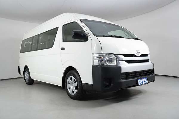 2017 Toyota HiAce Commuter