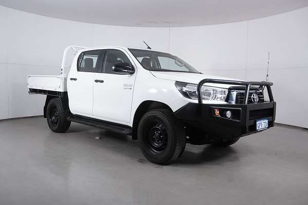 2018 Toyota Hilux SR (4x4)