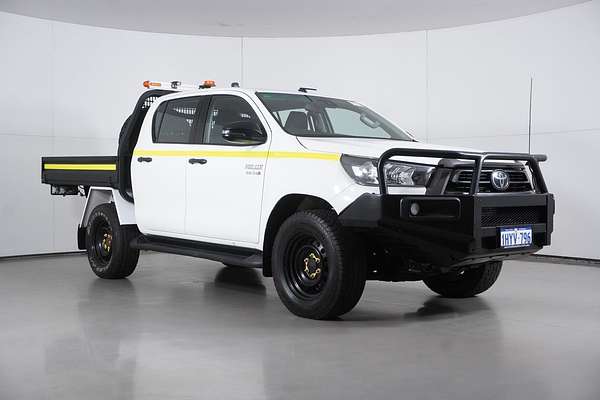 2021 Toyota Hilux SR (4x4)