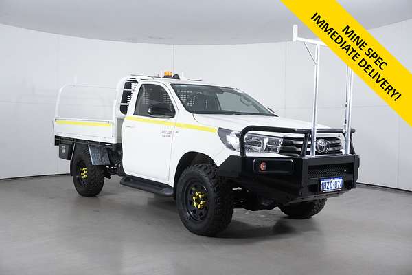 2023 Toyota Hilux SR (4x4)