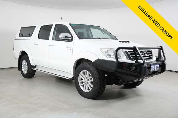 2014 Toyota Hilux SR5 (4x4)