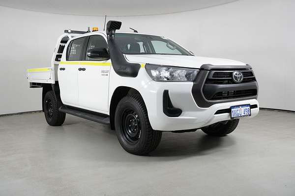 2021 Toyota Hilux SR (4x4)