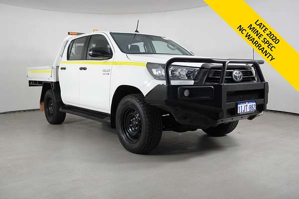 2020 Toyota Hilux SR (4x4)