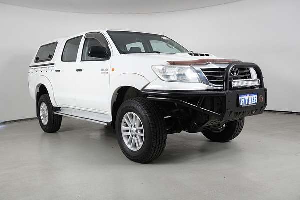 2012 Toyota Hilux SR (4x4)