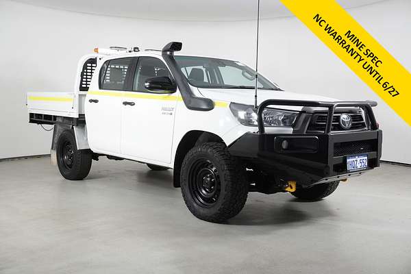 2022 Toyota Hilux SR (4x4)