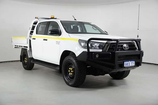 2021 Toyota Hilux SR (4x4)