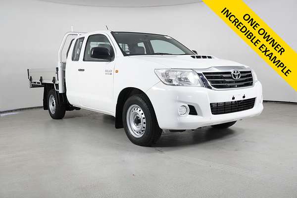 2013 Toyota Hilux SR