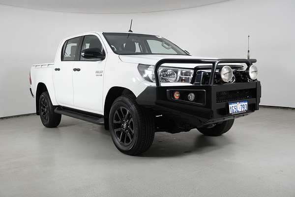 2018 Toyota Hilux SR (4x4)