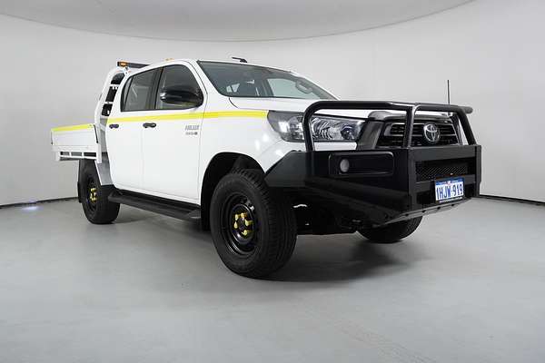 2021 Toyota Hilux SR (4x4)