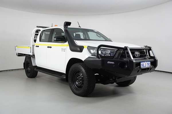 2021 Toyota Hilux SR (4x4)