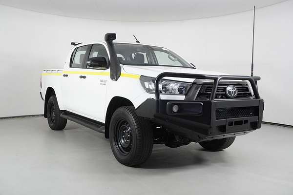 2021 Toyota Hilux SR (4x4)