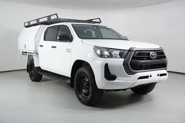 2022 Toyota Hilux SR Hi-Rider (4x2)