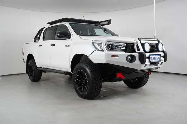 2018 Toyota Hilux Rogue (4x4)