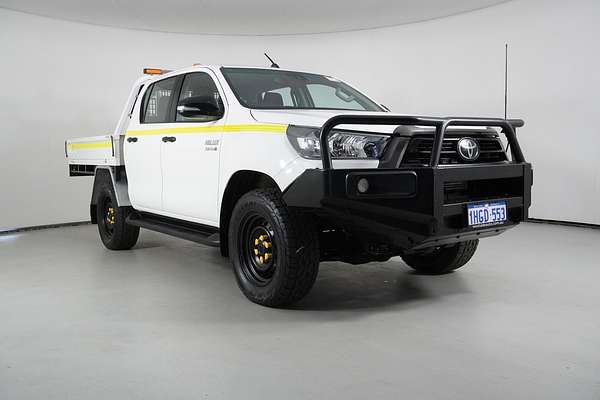 2020 Toyota Hilux SR (4x4)