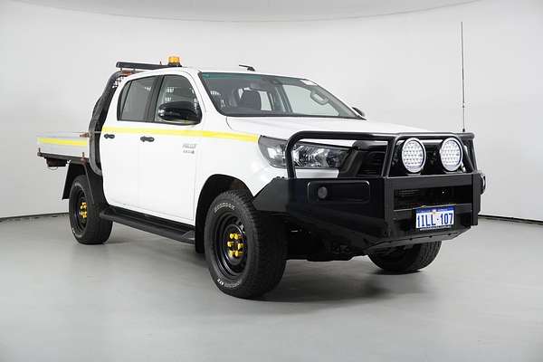 2021 Toyota Hilux SR (4x4)