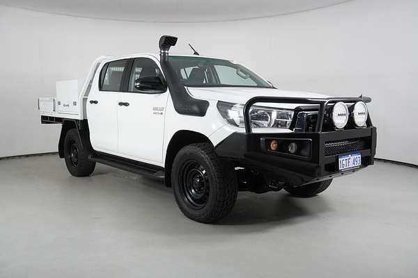 2019 Toyota Hilux SR (4x4)