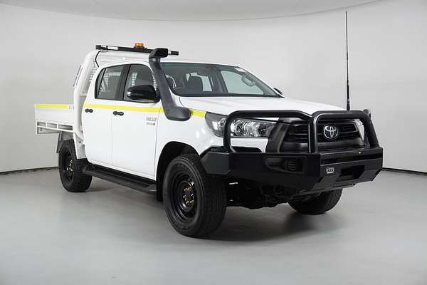 2021 Toyota Hilux SR (4x4)