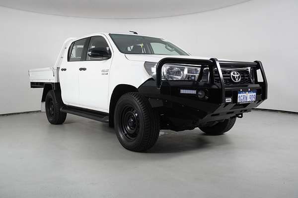 2018 Toyota Hilux SR (4x4)