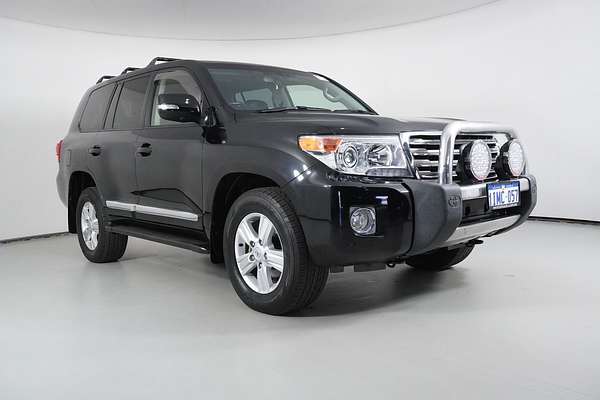 2014 Toyota Landcruiser Sahara (4x4)