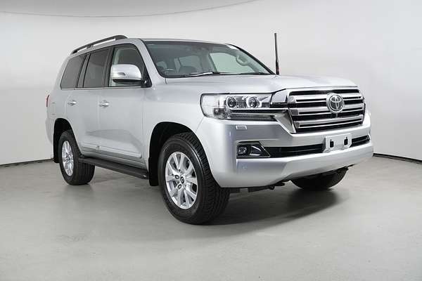 2020 Toyota Landcruiser LC200 Sahara (4x4)