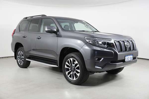 2022 Toyota Landcruiser Prado VX