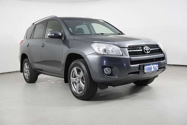 2012 Toyota RAV4 Altitude (2WD)