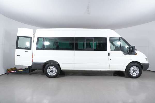 2005 Ford Transit 12 Seat