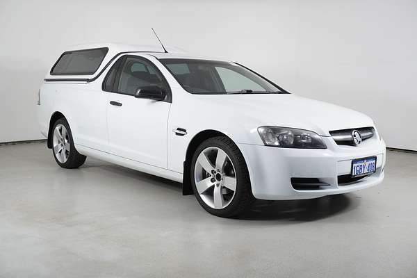 2010 Holden Commodore Omega