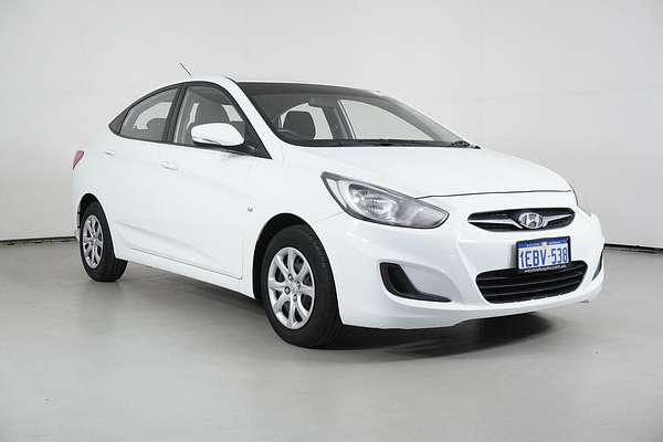 2012 Hyundai Accent Active