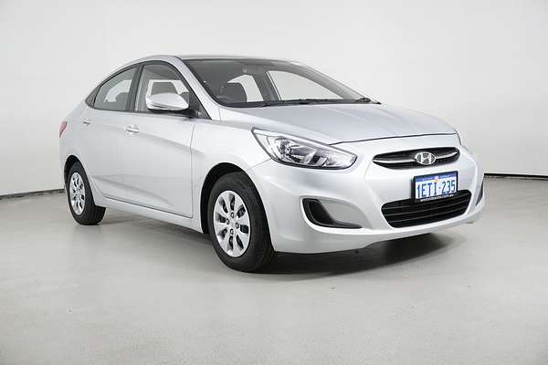 2015 Hyundai Accent Active