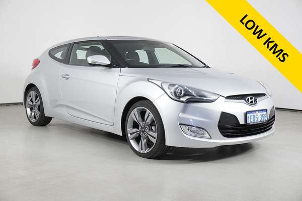 2013 Hyundai Veloster +