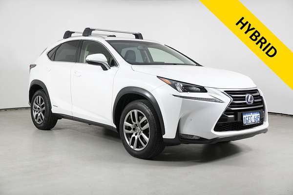 2015 Lexus NX300H Luxury Hybrid (FWD)