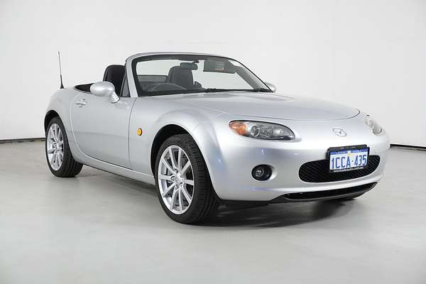 2005 Mazda MX-5