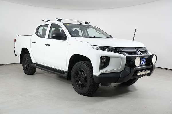 2019 Mitsubishi Triton GLX ADAS (4x4)