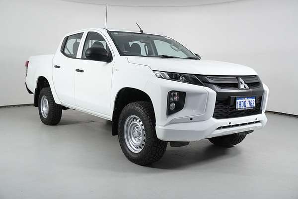 2019 Mitsubishi Triton GLX (4x4)