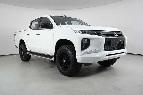 2022 Mitsubishi Triton Glx+ (4x4)