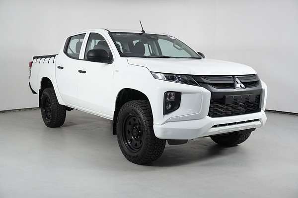 2022 Mitsubishi Triton GLX (4x4)