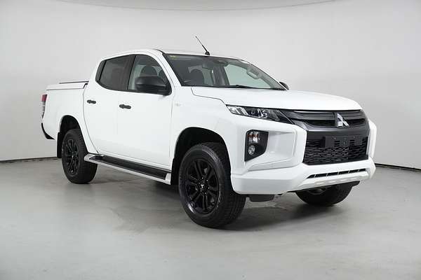 2022 Mitsubishi Triton GLX-R (4x4)