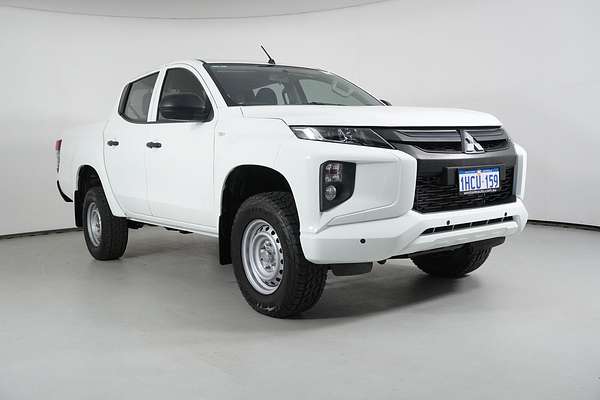 2019 Mitsubishi Triton GLX (4x4)