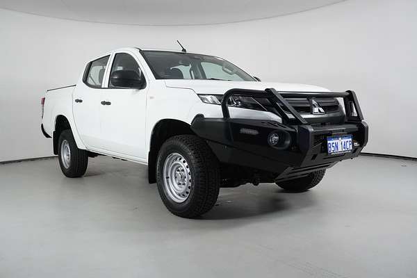 2022 Mitsubishi Triton GLX (4x4)