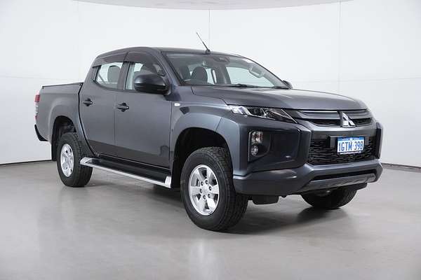 2018 Mitsubishi Triton GLX Plus (4x4)