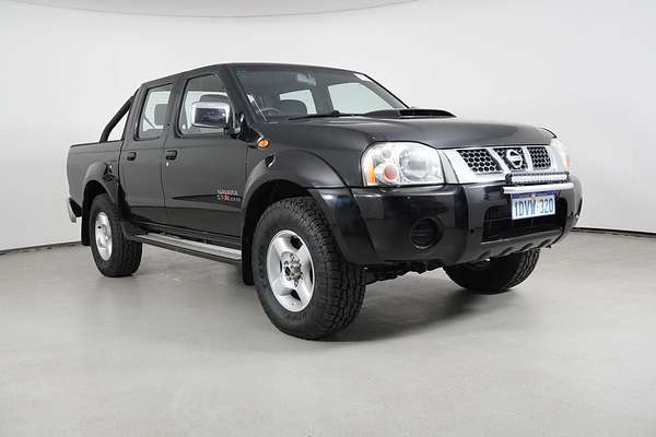 2012 Nissan Navara ST-R (4x4)