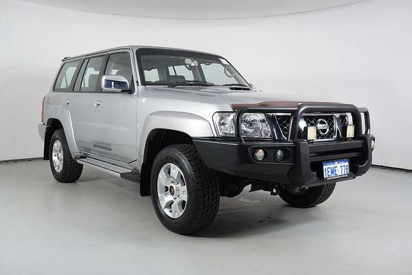 2013 Nissan Patrol ST (4x4)