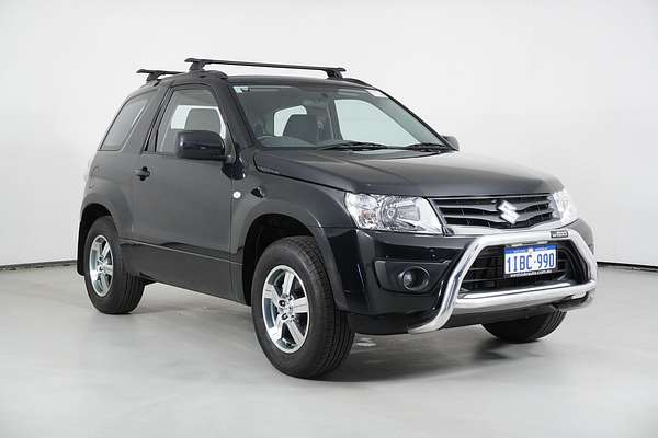 2013 Suzuki Grand Vitara (4x4)